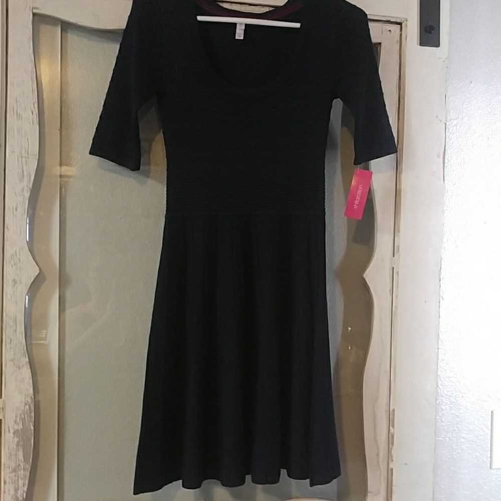 New Juniors size XS Navy Blue ribbed dress