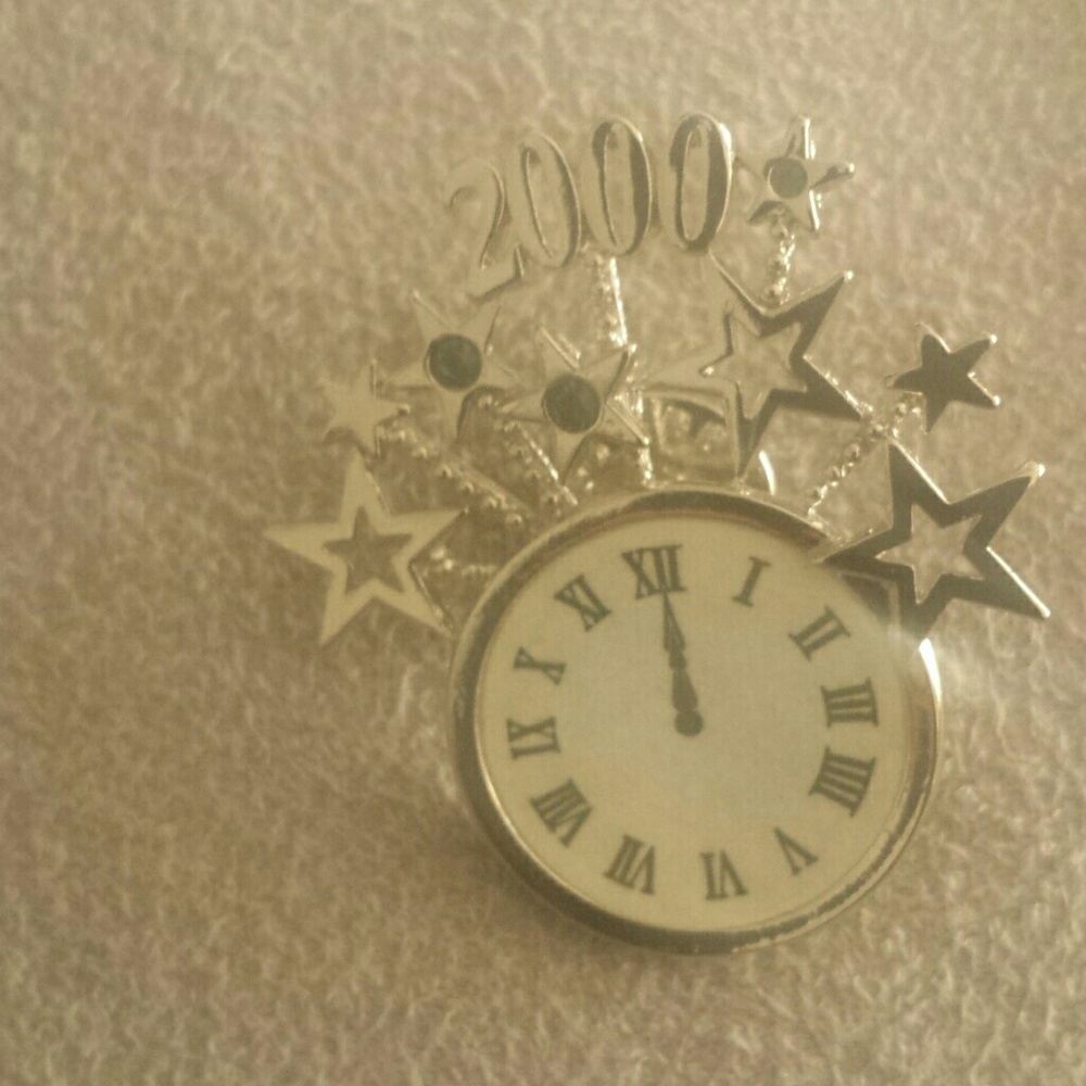 CELEBRATE 2000 PIN