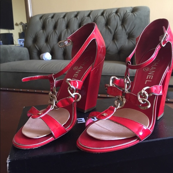 Channel vintage sandals - Picture 1 of 4