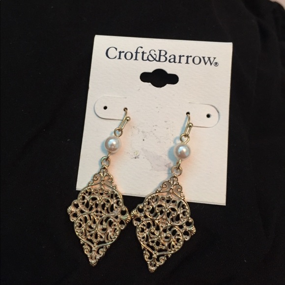 EARRINGS - Picture 2 of 2