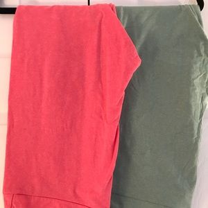 Two solid LuLaRoe TC leggings