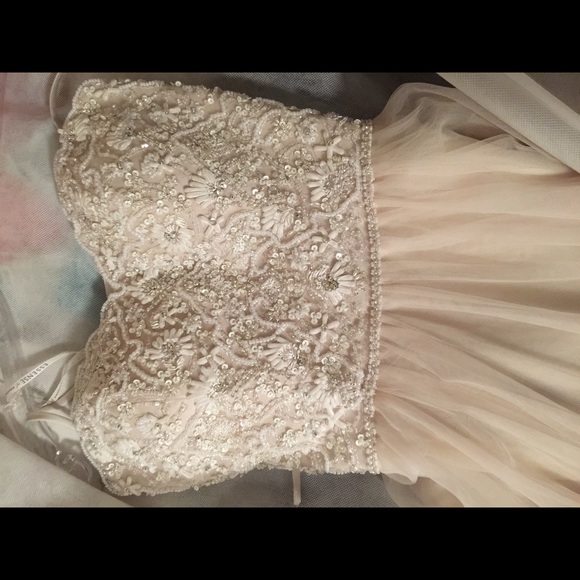 Mori Lee wedding dress - Picture 2 of 3