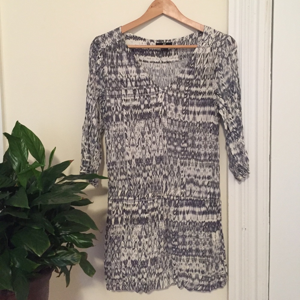 Blue and White Patterned H&M Mini Dress. Size 2.