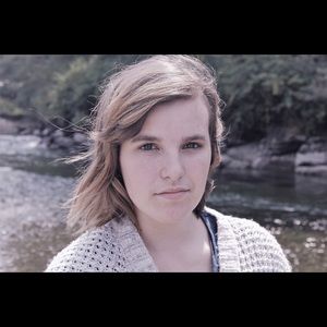 Meet your Posher, Belle