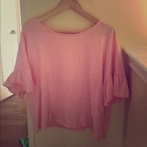 Like coral/pink top