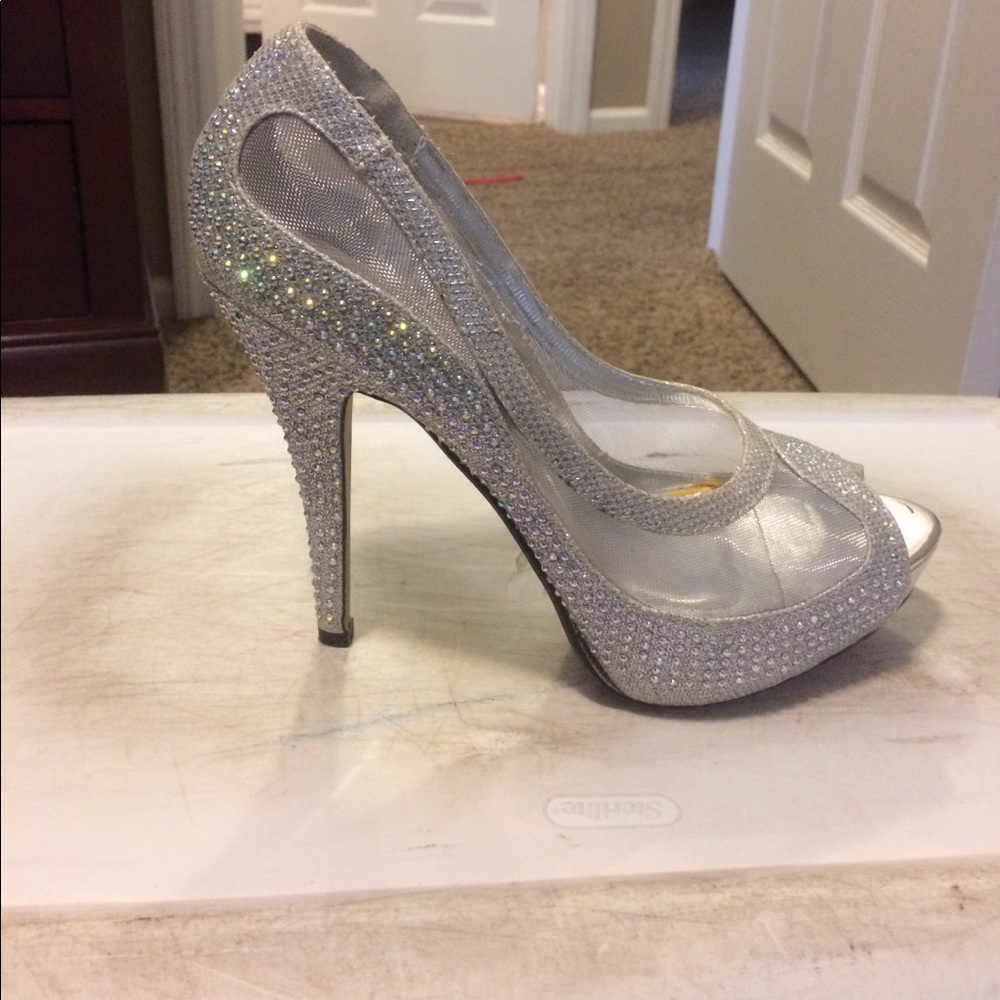 5' Silver  with mesh 1' platform heel