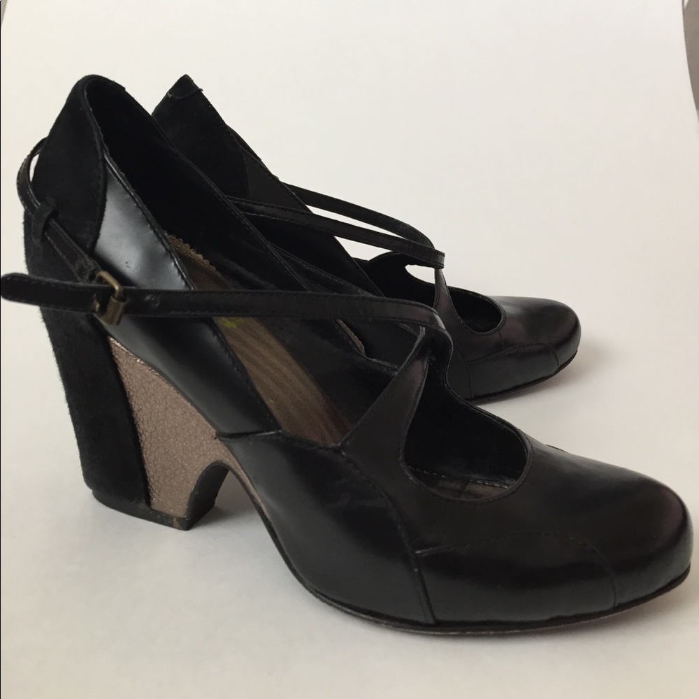 Faryl Robin Leather Heels