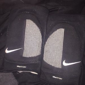 Nike knee pads