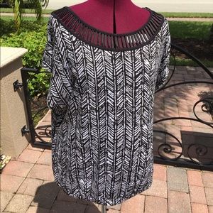 ❄️ LANE BRYANT Black & White Print Top - Sz 16