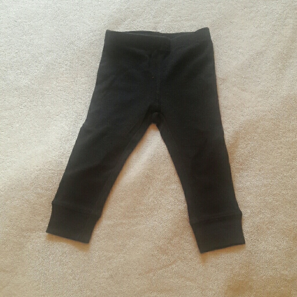 Black leggings
