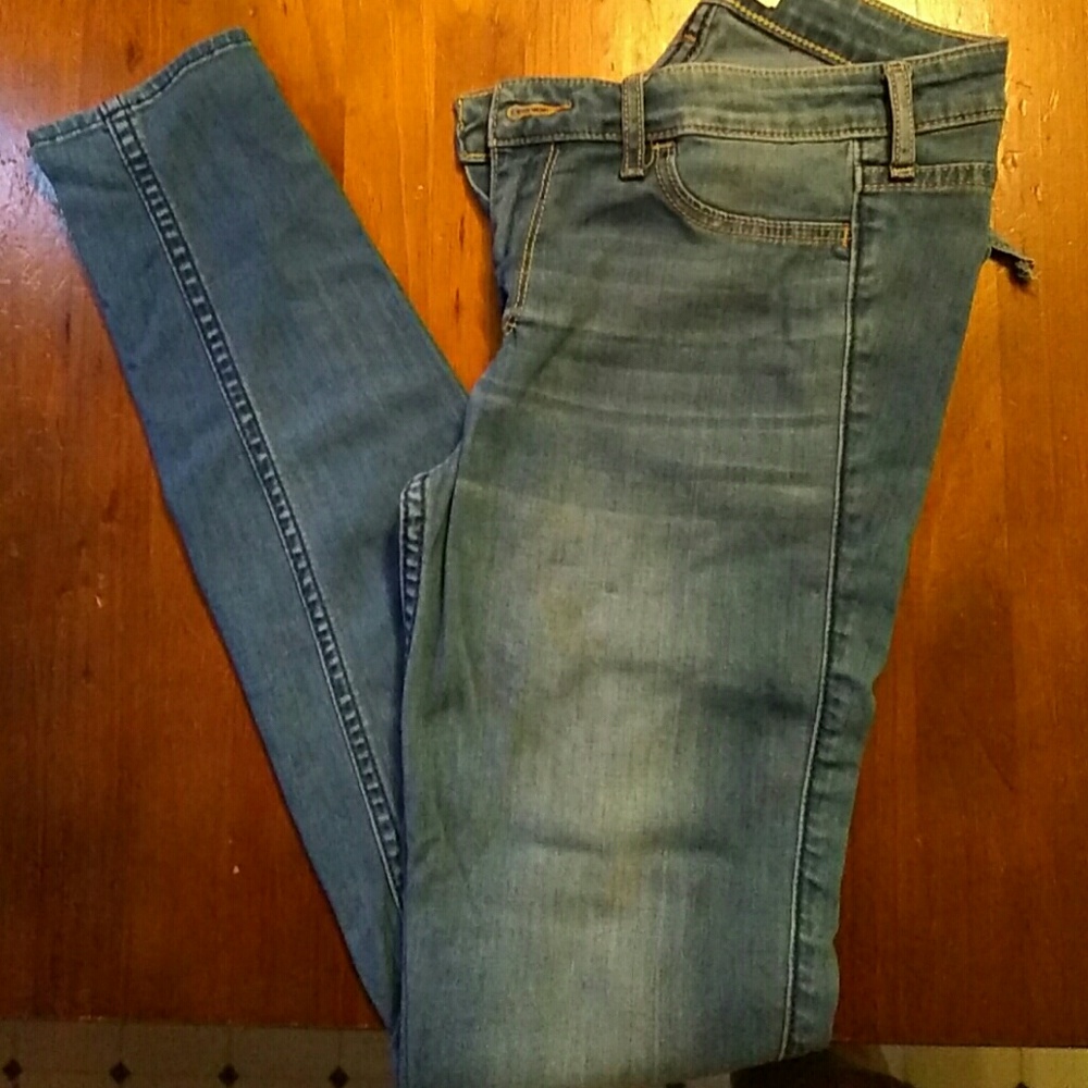 Hollister light jeans sz 7 w 28 L31 skinny