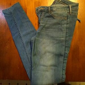 Hollister light jeans sz 7 w 28 L31 skinny