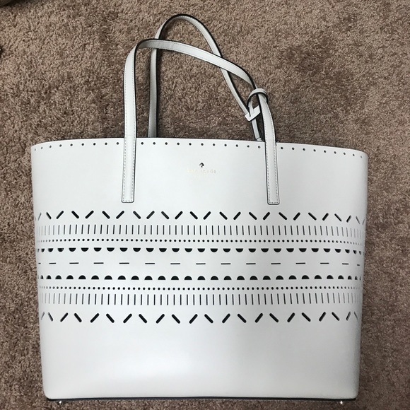 Kate spade tote - Picture 1 of 3