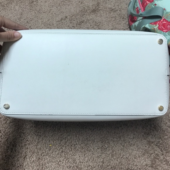 Kate spade tote - Picture 3 of 3