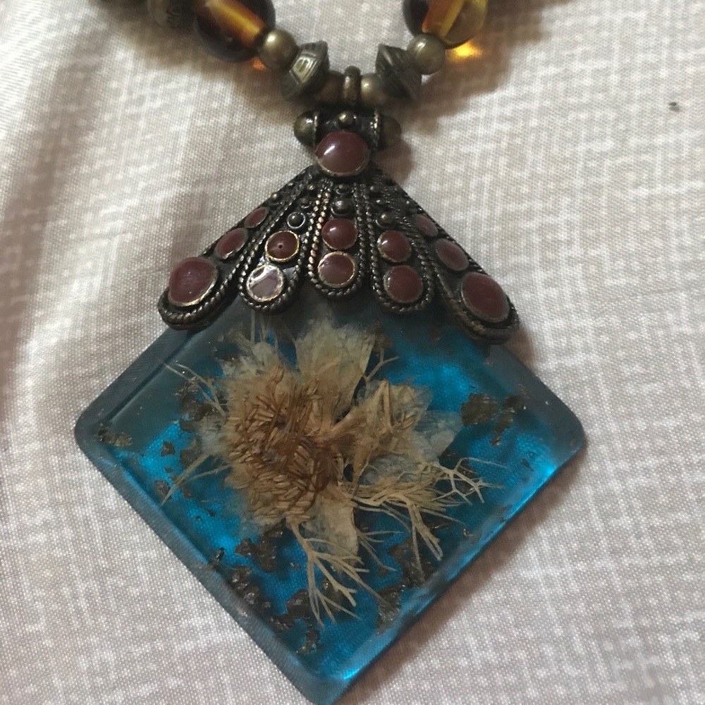 Necklace - Picture 2 of 3