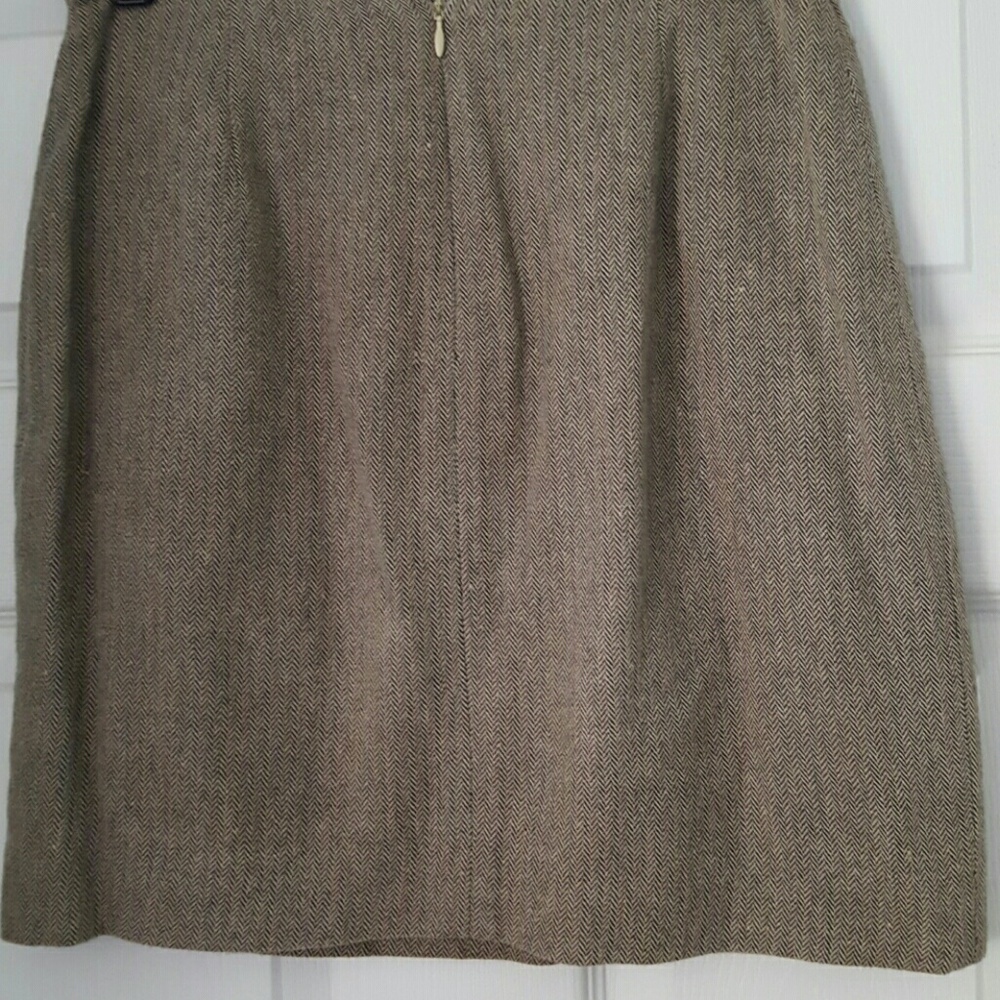 Banana Republic herringbone tweed skirt - Picture 4 of 7