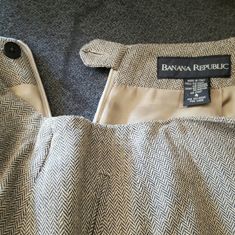 Banana Republic herringbone tweed skirt - Picture 6 of 7