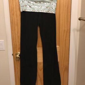 Victoria's Secret Pink Yoga Pants in Black