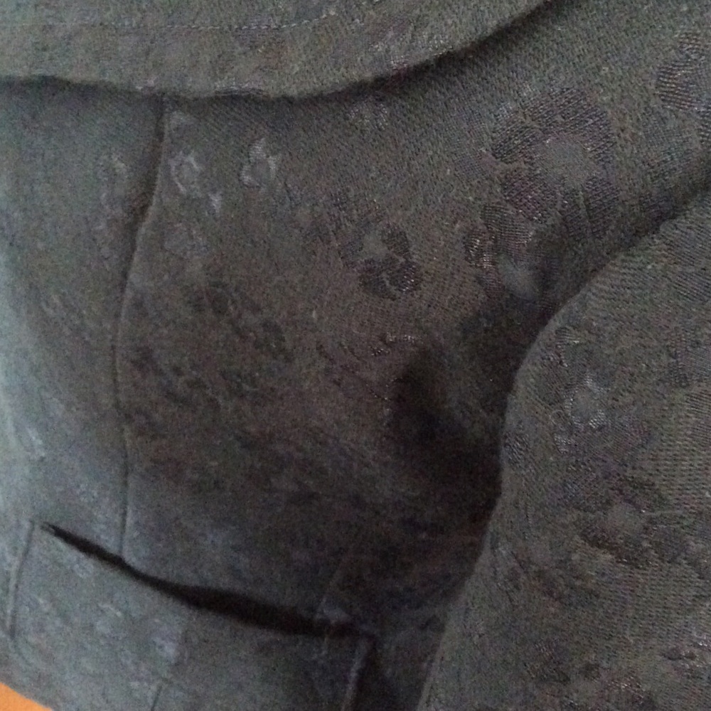 Black Blazer by Banana Republic - Picture 5 of 6