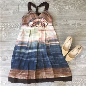 Max and Cleo gorgeous dress.