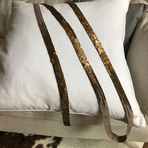 Sequin belt