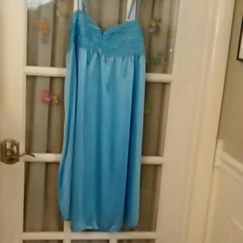 Night gown. Brand New -