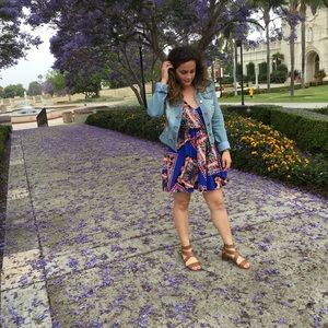 Hi, my name is Allison.