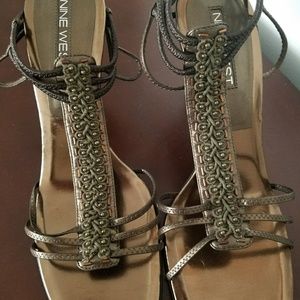 LAST CHANCE!!! Nine West metallic heels