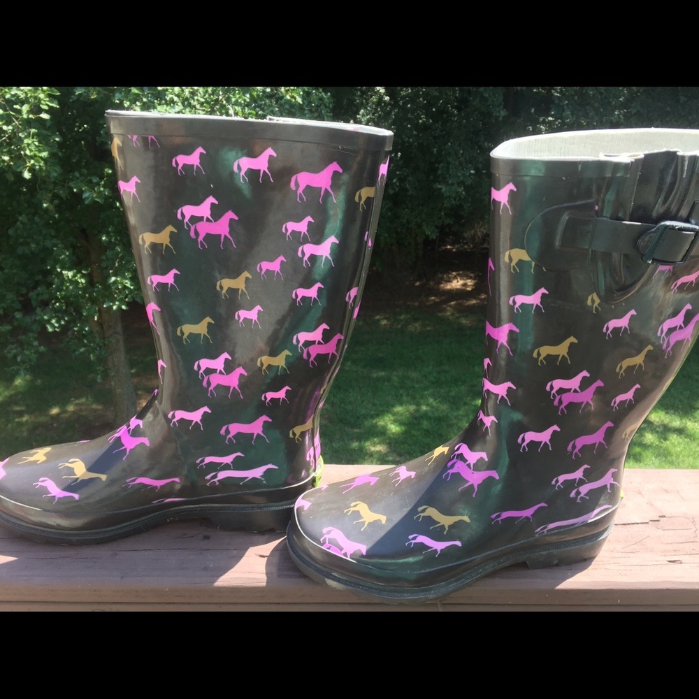 Cool Rain Boots Sz 8