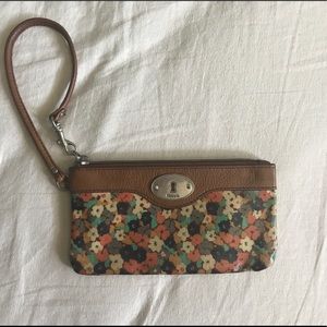 Fossil wristlet
