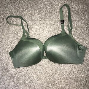 BRAND NEW Victoria Secret bra!