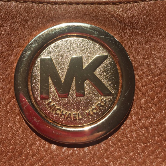 Michael Kors MK Crossbody Bag - Picture 2 of 4