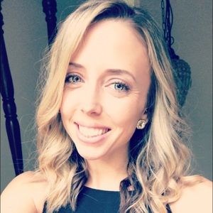 Meet your Posher, Jillian