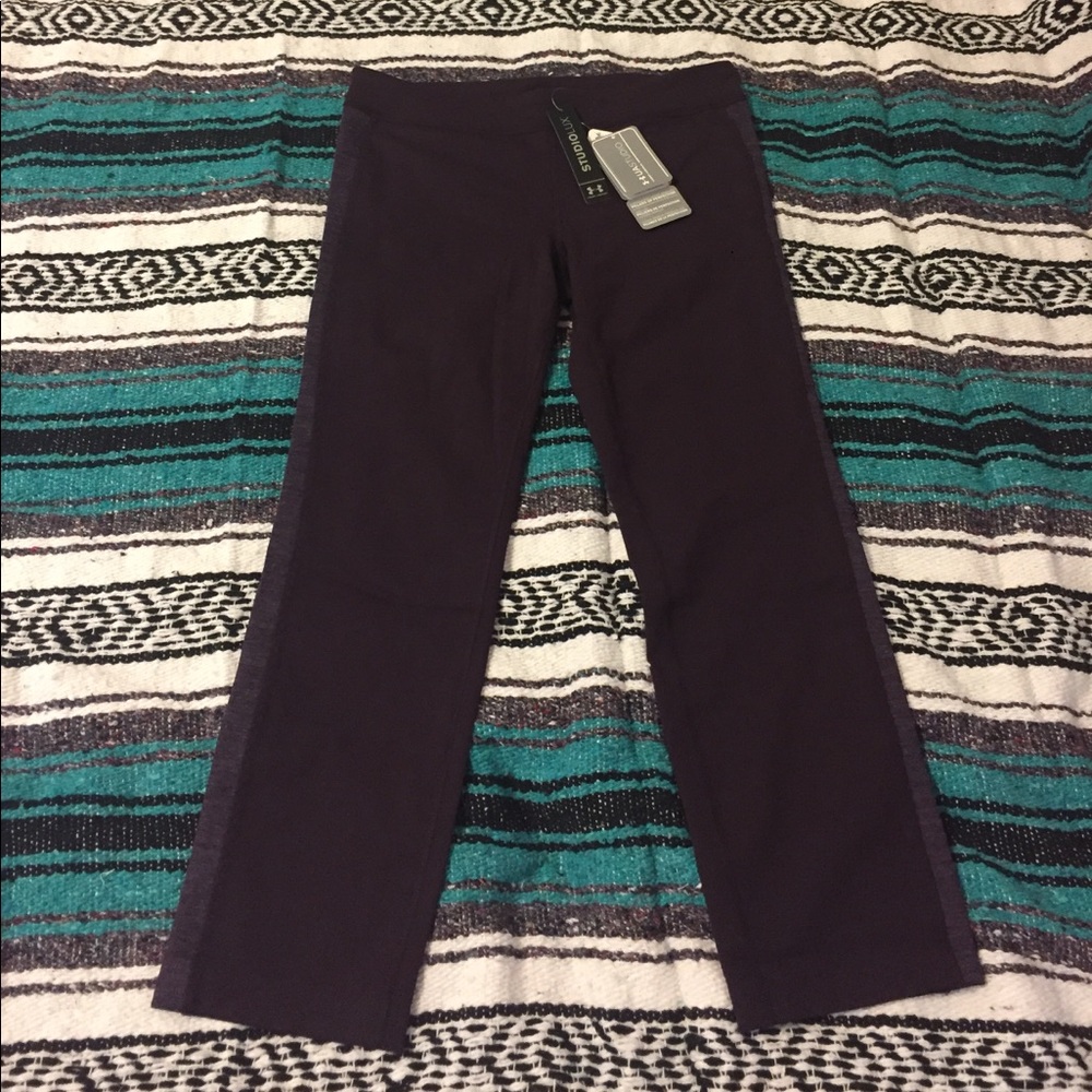NWT Under Armour Maroon Studio Lux Leggings Sz Med