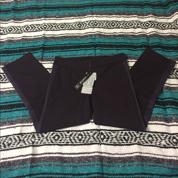NWT Under Armour Maroon Studio Lux Leggings Sz Med - Picture 5 of 7