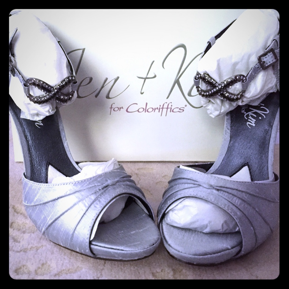 Brand new Jen + Kim - Devote Silver