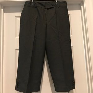 Ann Taylor size 6 cropped pants