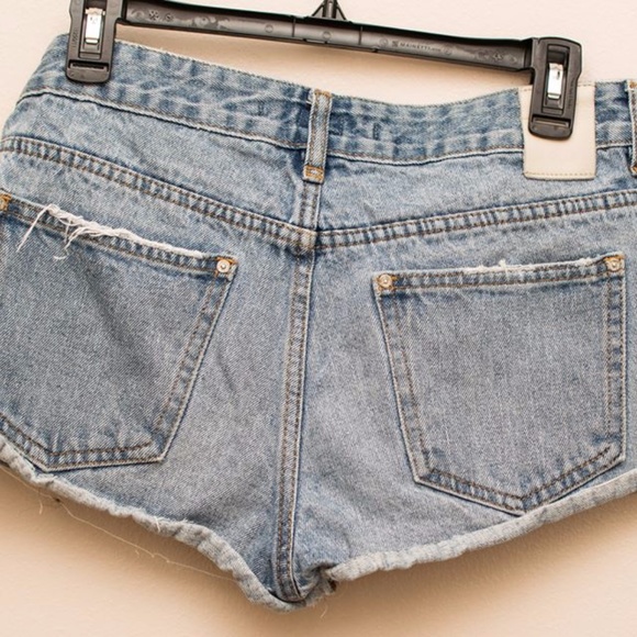 pull & bear jean shorts - Picture 3 of 3