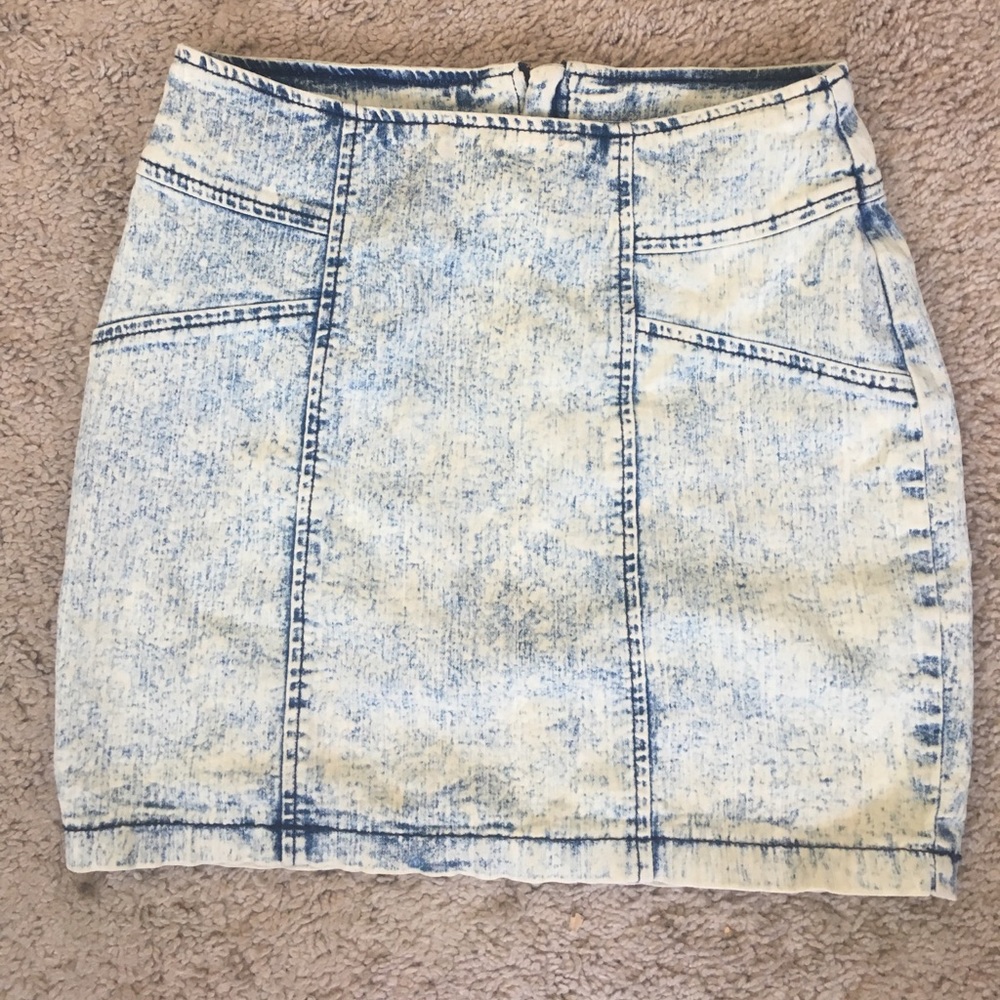 Adorable, comfy jean skirt!