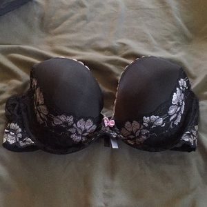 Adore Me Intimates & Sleepwear - Adore Me Bra and Panty Set Adore Me Intimates & Sleepwear - Adore Me Bra and Panty Set
