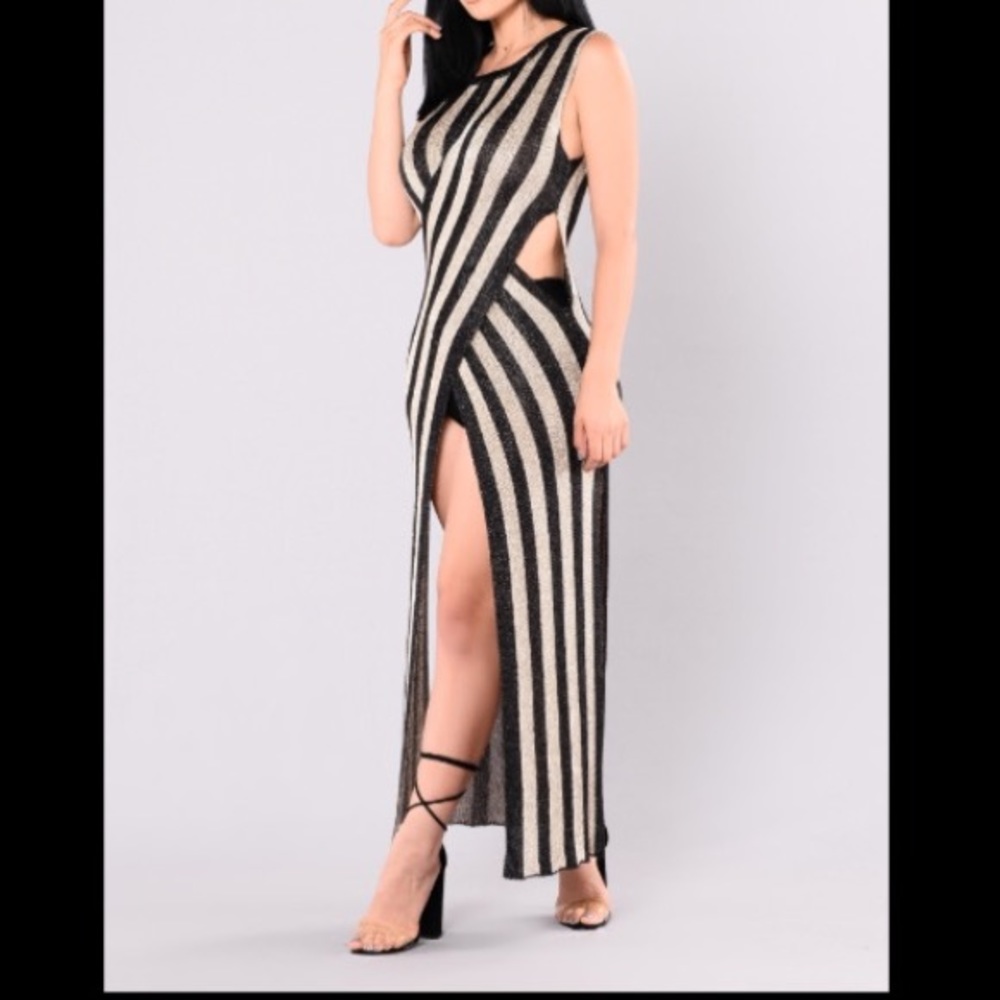 Back and gold striped sleeveless maxi dress