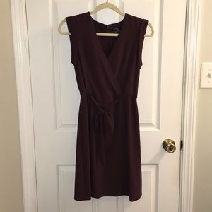 Theory burgundy sleeveless dress with bow size 0