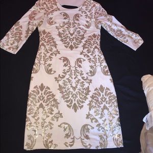 Very comfortable yet fitted. Soft material.