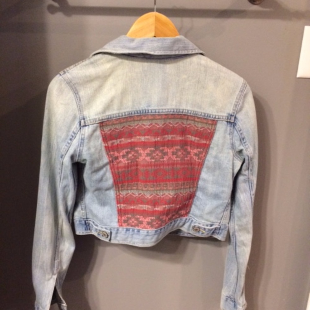 JEAN JACKET W/ AZTEC EMBROIDERY