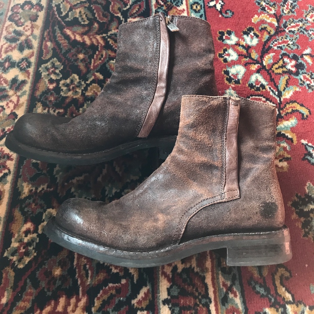 Pantanetti Distressed Italian Leather Boots 😍