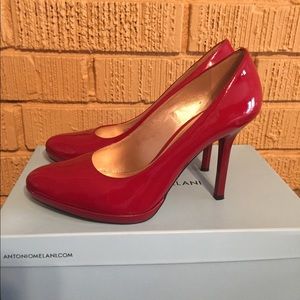 Antonio Melani red patent pump