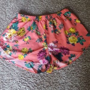 Floral fashion shorts cozy & fun