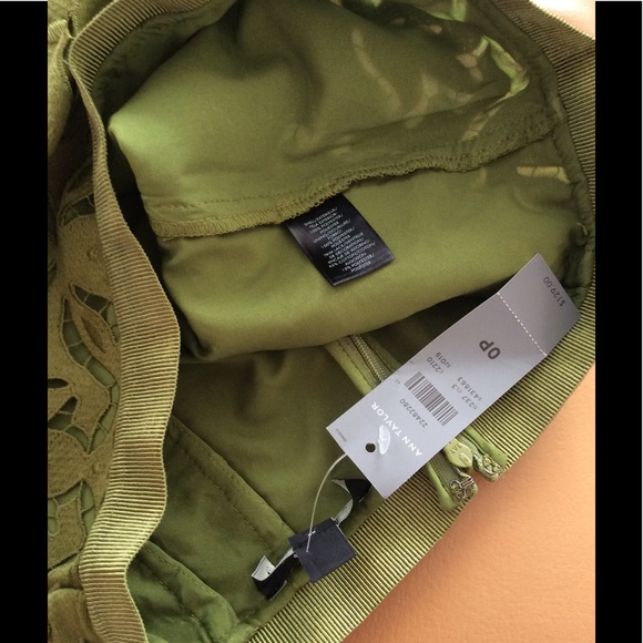 Ann Taylor botanical lace pencil skirt. - Picture 3 of 5