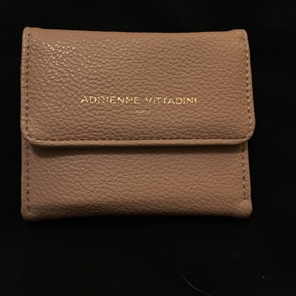 Adrienne Vittadini small wallet