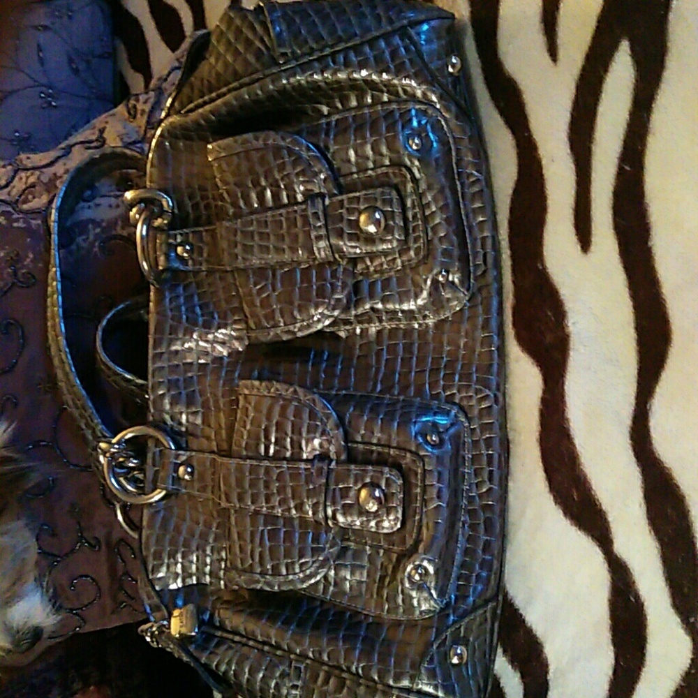 Purse - Picture 2 of 3